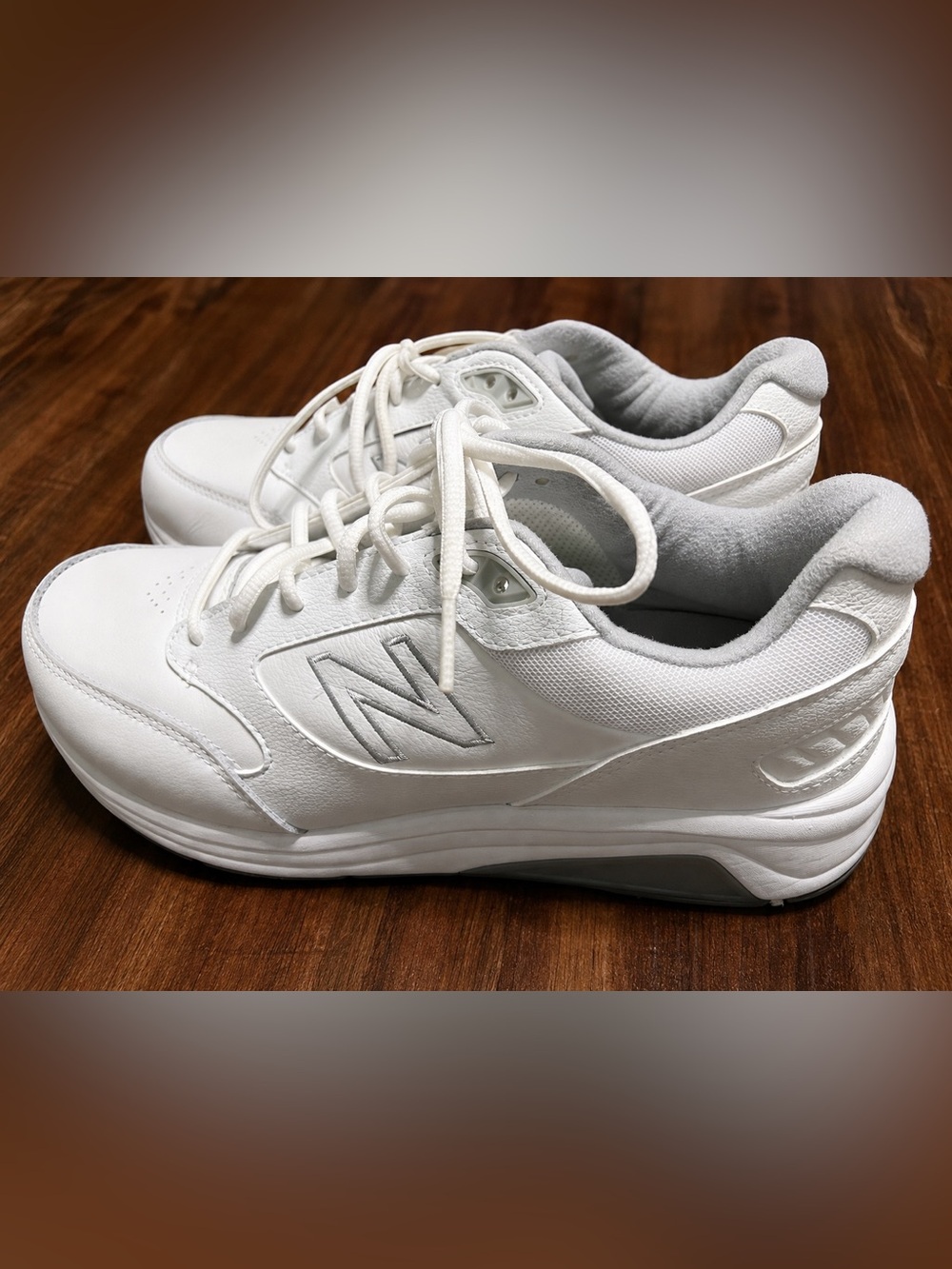New Balance 928v3 White Walking Shoes – Men’s Size 9 E